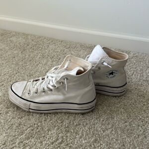 Platform Converse
